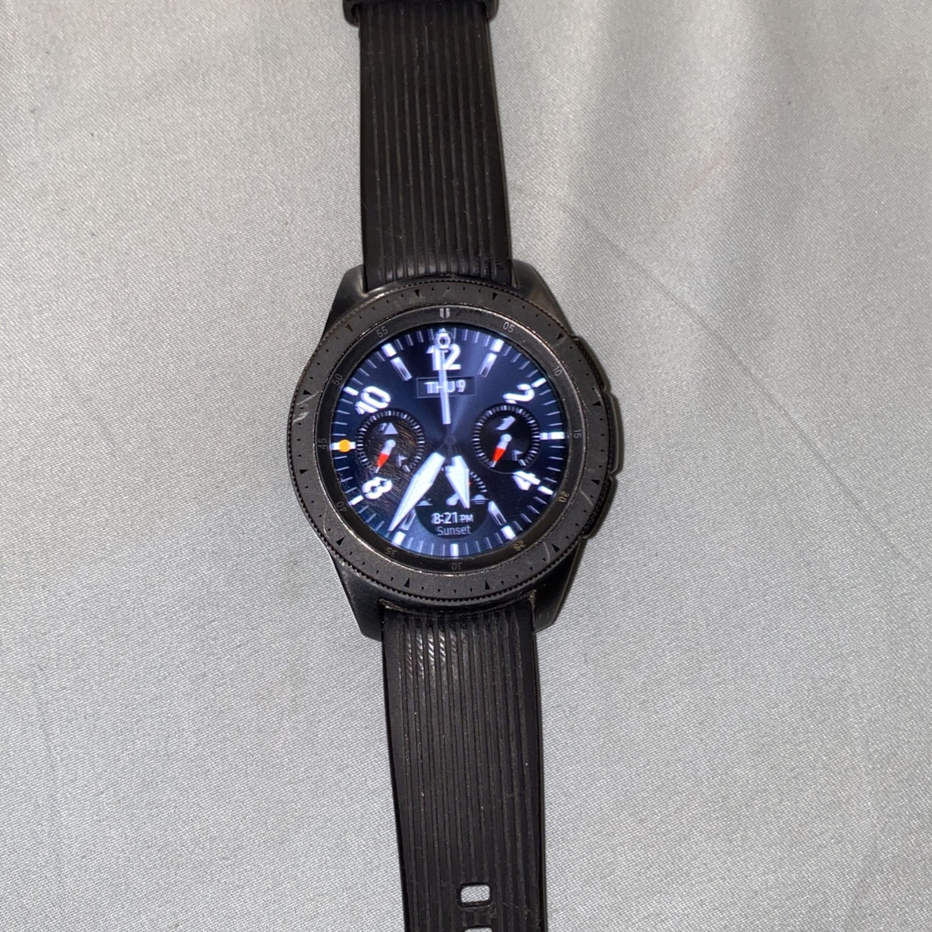 Samsung Gear Model SM-R815U 42mm