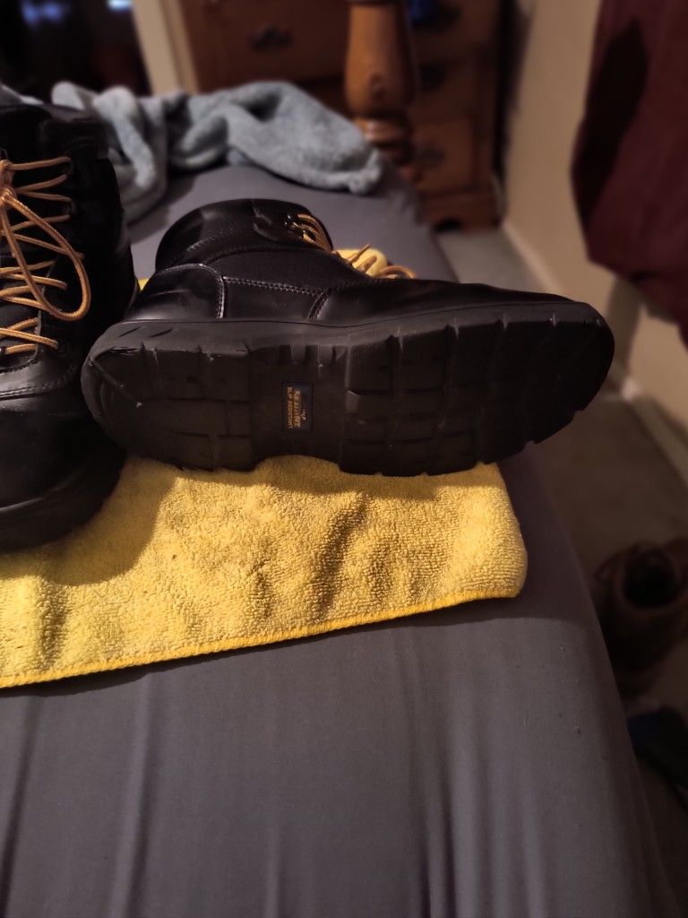 Work Boots Gently Used