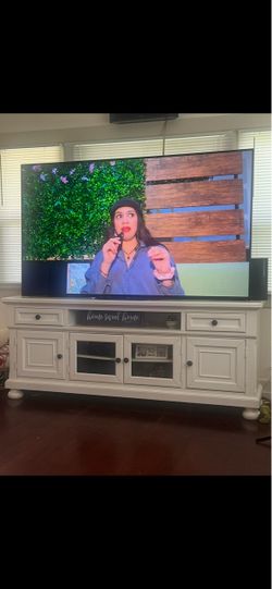 White Tv Stand