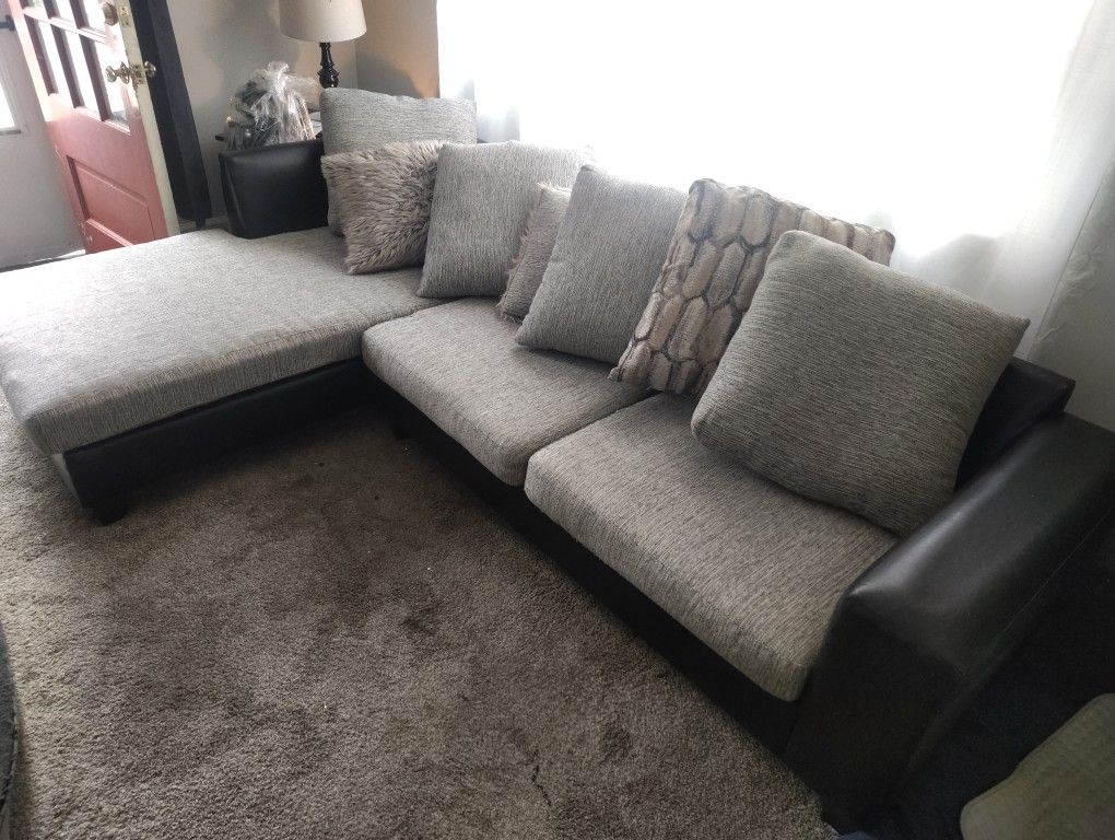 Sectional Sofa Couch With Pillows