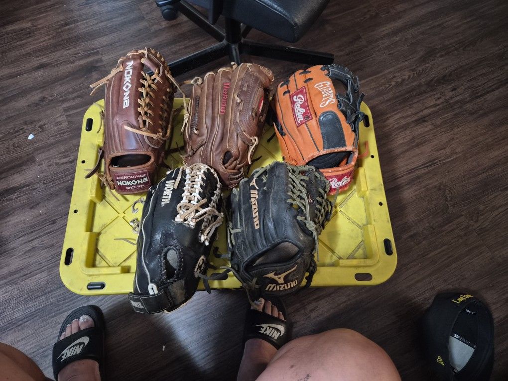 Baseball Softball Gloves