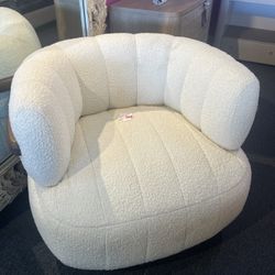 White  accent Chair ，$500
