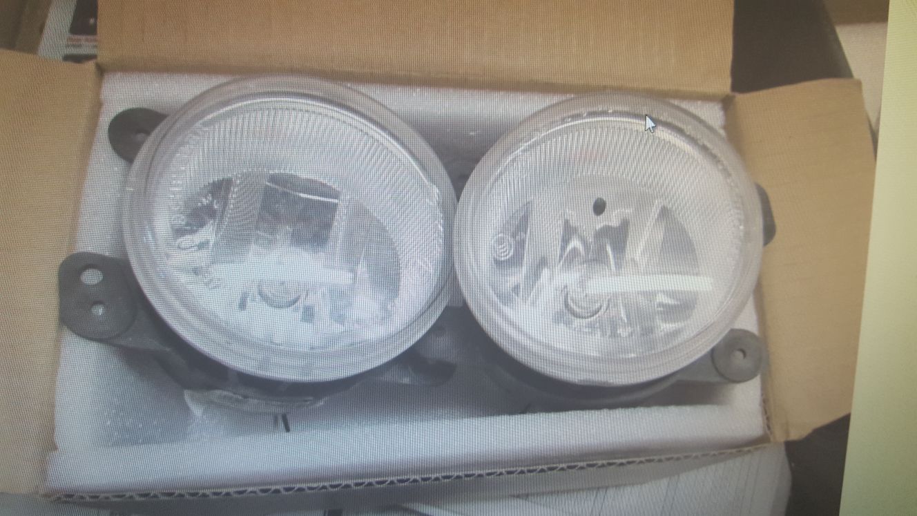 Jeep wrangler stock fog lights and headlights