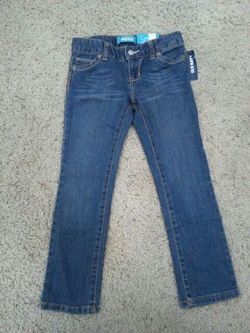 New. Old Navy girls skinny jeans