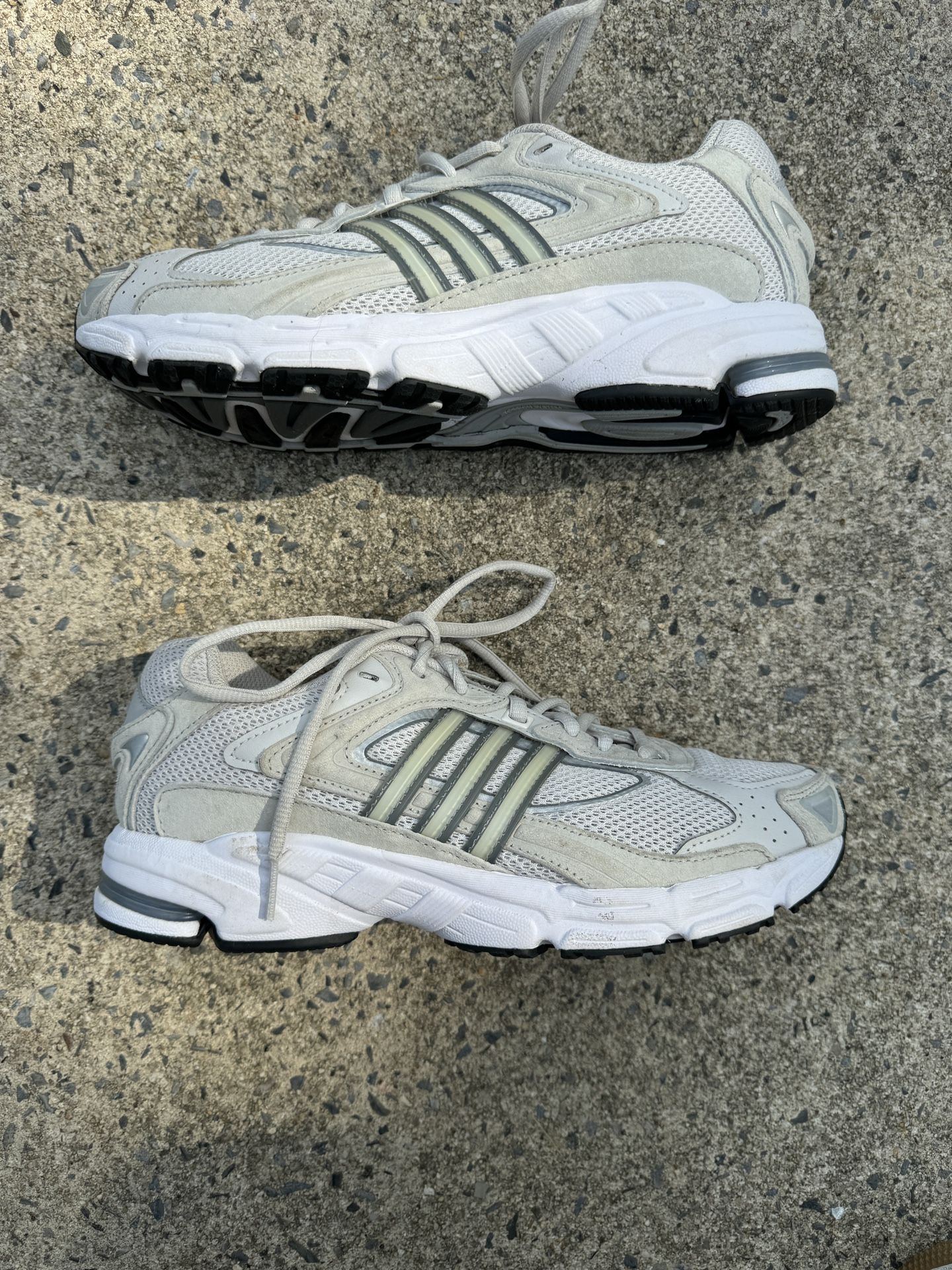 Adidas Response CL Grey White Womens Size 8