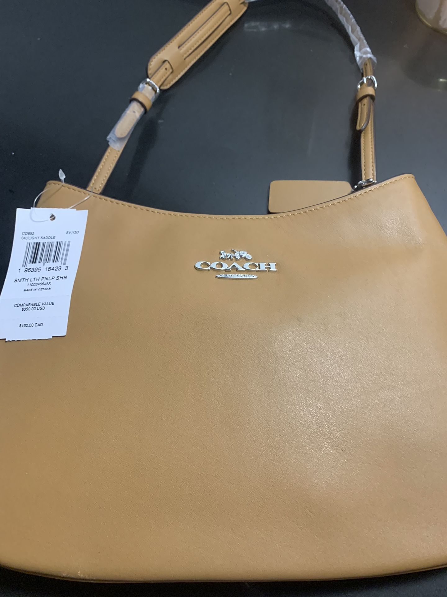 Brand New With Tags Coach Hand Bag (beige)