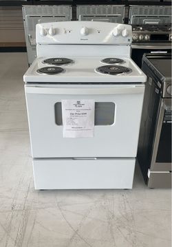 SUPER SUNDAY SALE 🎆😃 SAVE UP TO $350 OFF MSRP on a Freestanding Electric Range