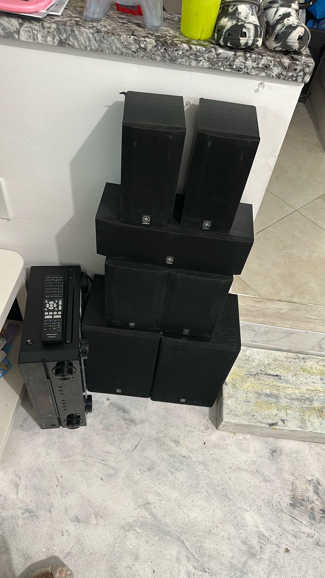 Pioneer Amplifier/ Yamaha Speakers