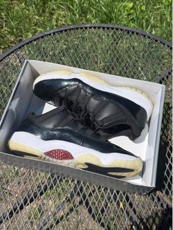 Jordan 11 Low 72-10
