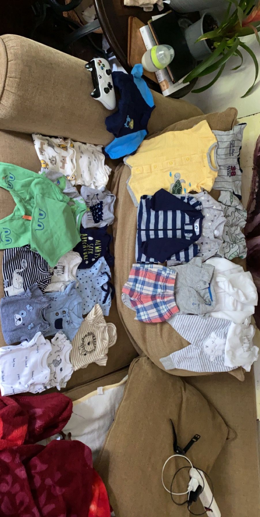Carter, Gerber, and Cat & Jack Preemie/NB boys 19 item lot