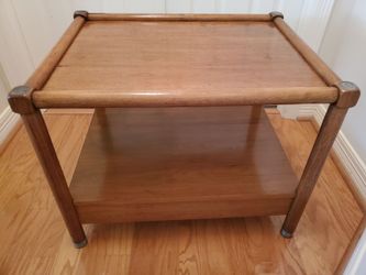 Mid-century modern end table