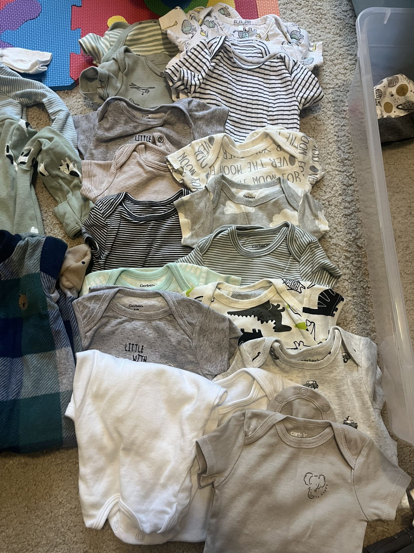Lightly Worn Baby Clothes 0-3 Months - Great Condition!