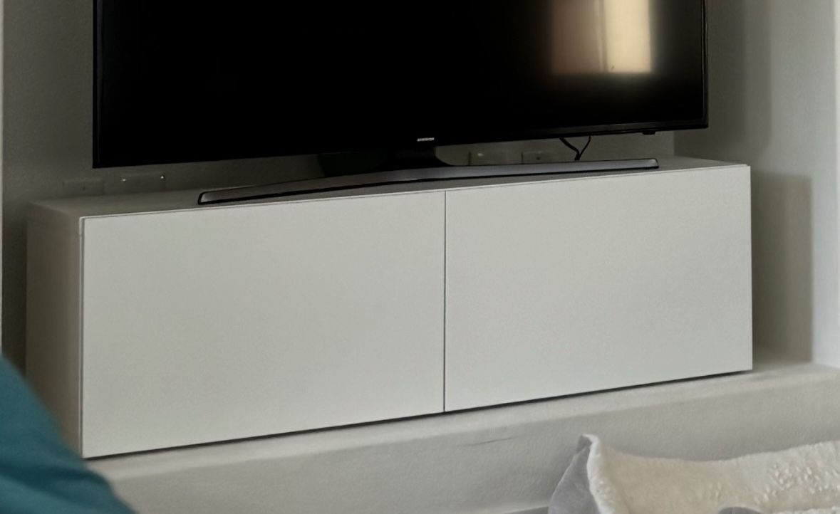 Storage Unit/ TV Shelf