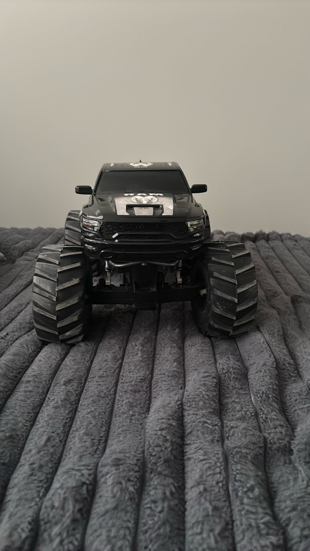RC car ram