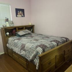 Queen-sized Oak wood Bed 