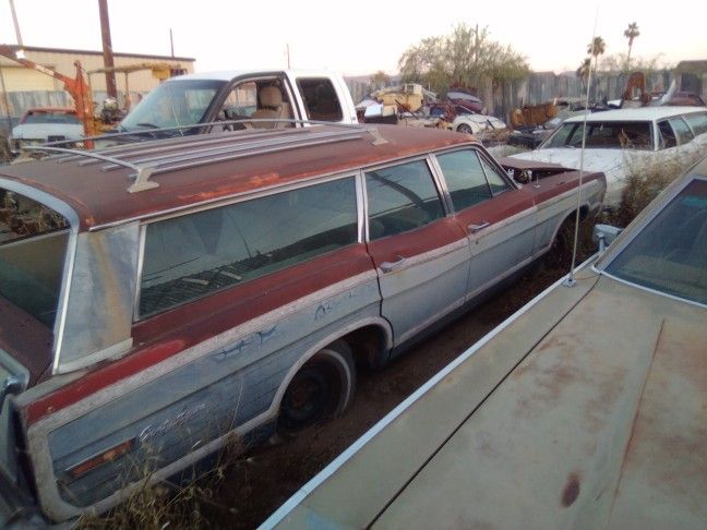 68 Ford Country Squire LTD Station Wagon