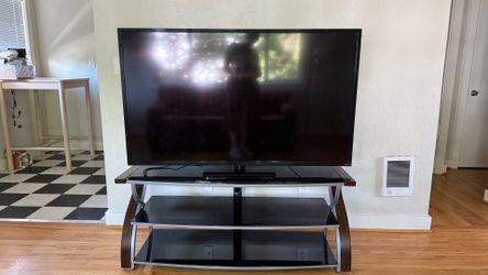 60" Vizio TV on Stand