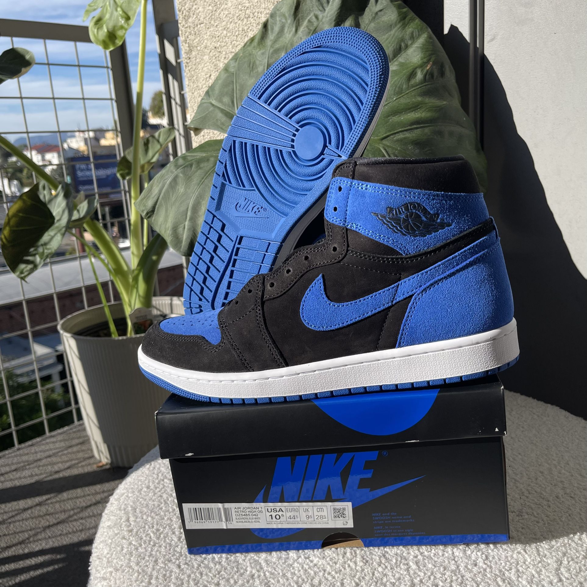 Jordan 1 Retro High OG Royal Reimagined Size 10.5 DZ5485-042