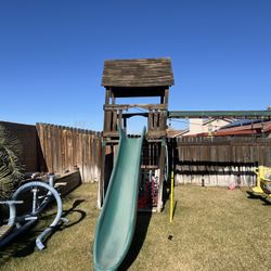 Swing set Teed-or Todder   
