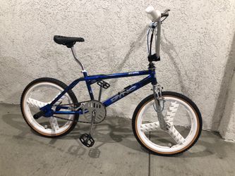 GT DYNO ZONE FREESTYLE BMX BIKE