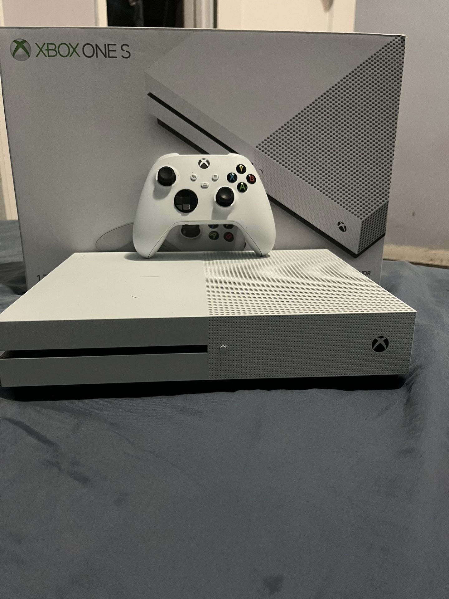 Xbox One S
