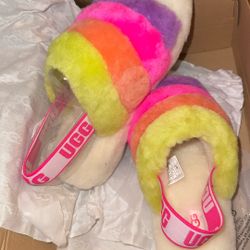 UGG with Fluff Yeah Slide.