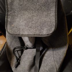 Picnic Time Mode Collection Backpack- Gray (padded laptop compartment)