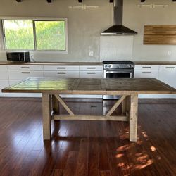 Living Spaces Rustic Farmhouse Style Dining Table 