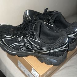 Pure slive black asics. Sz 9