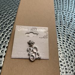 New Sterling Silver 2004 Charm