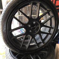 Ginelle 20 ‘s  Brand New  Falken 245/35R20