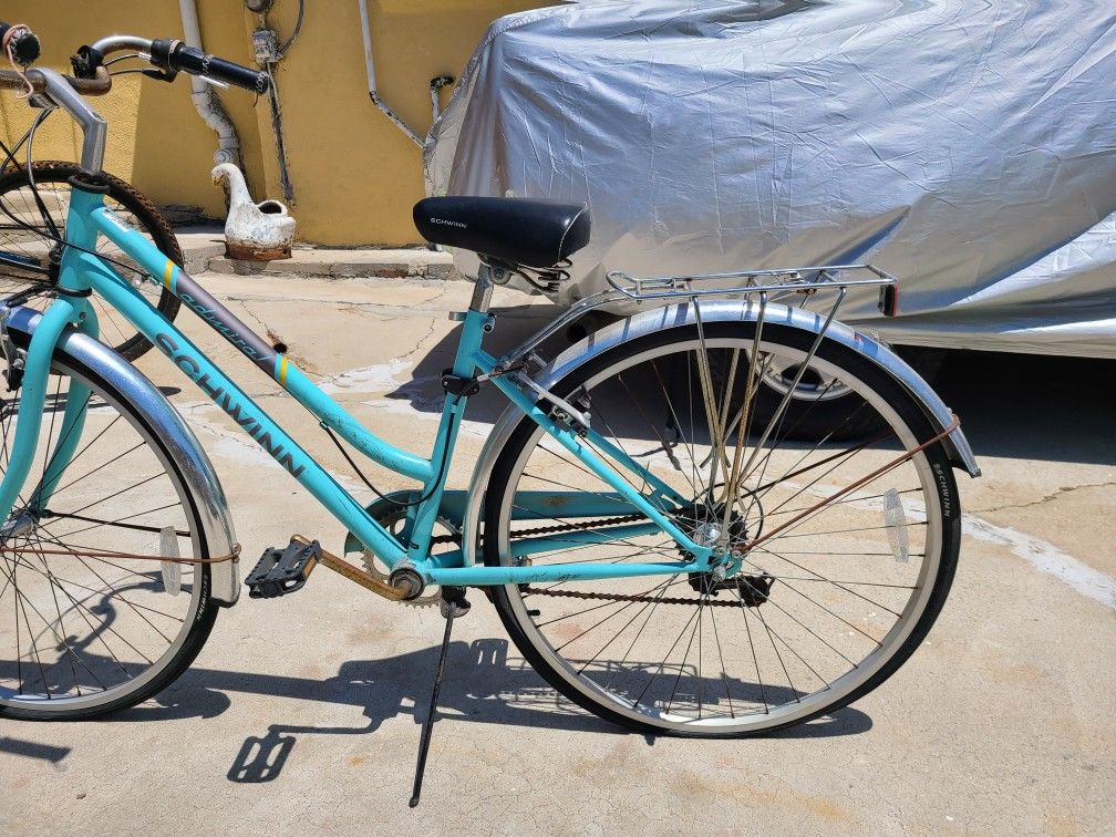 Schwinn Admiral Women s Bike 28 in 30in Wheel for Sale in Los