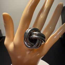 Vintage 1980s Silver Large Knot Dome Tie Twist Ring Sz 7.5