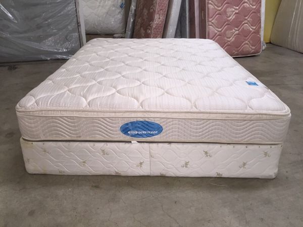 simmons deep sleep queen mattress