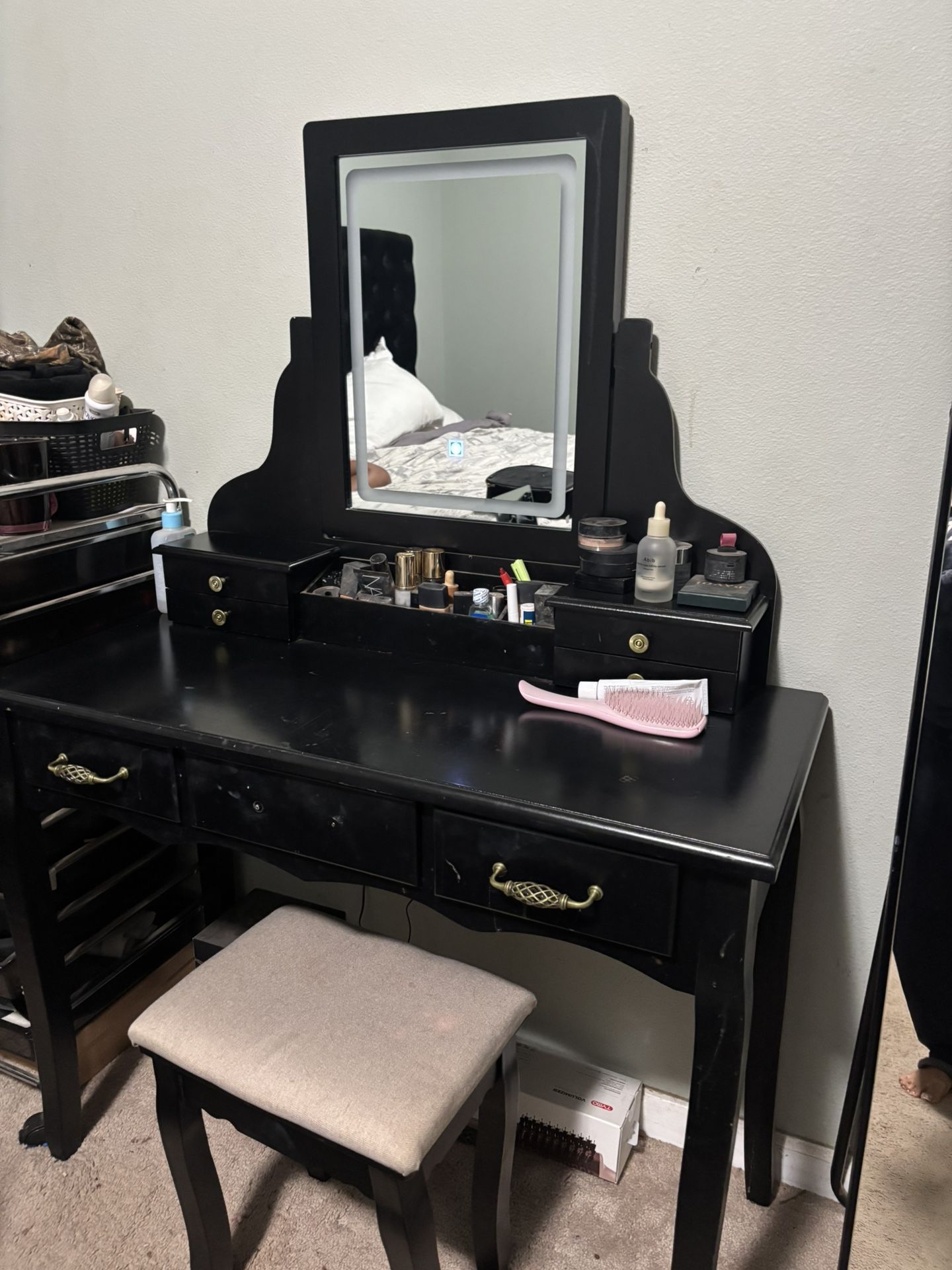 Black Makeup Vanity With Light 