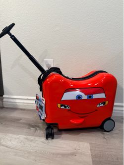 NEW Disney Pixar Cars Lightning McQueen red ride-on luggage roller carry on suitcase