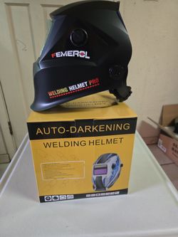 WELDING HELMET IS NEW