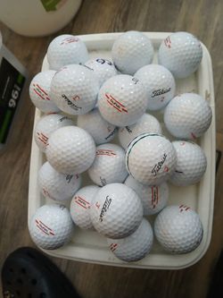 25 Titleist True Feel