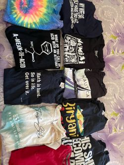 10 men’s medium shirts, lights used
