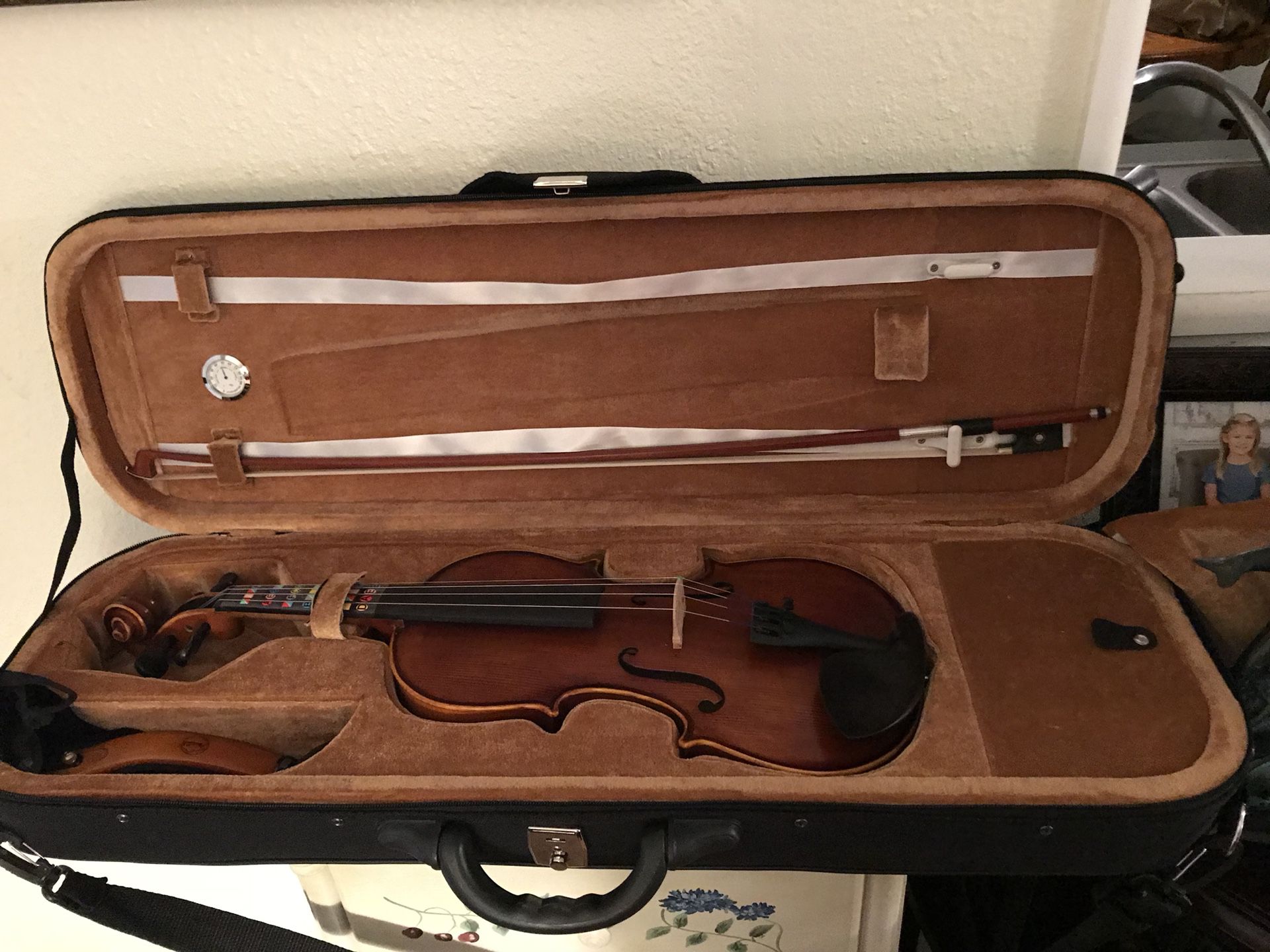 Like new Violin with Case