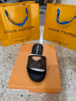 Lilly Slides