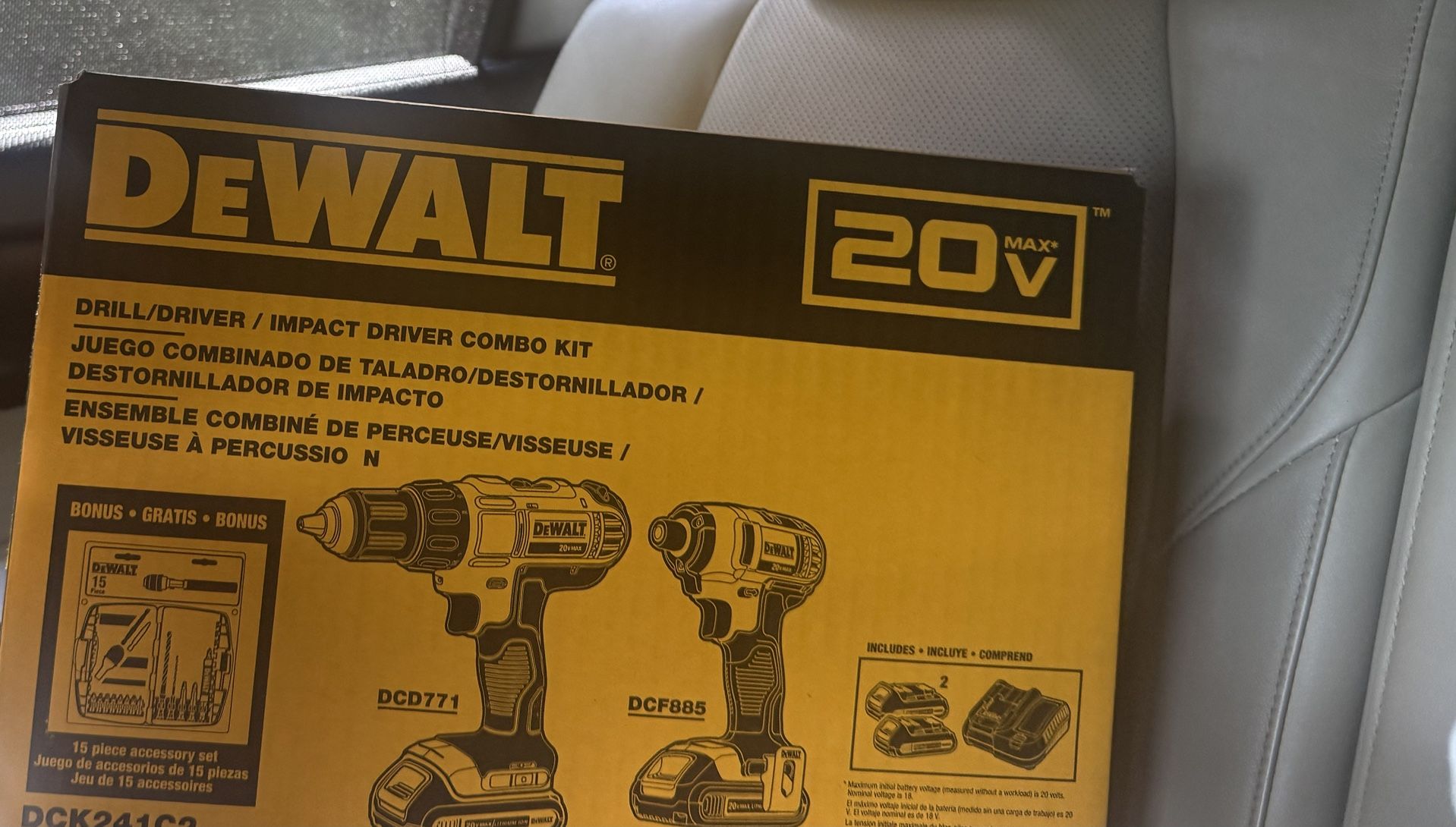 BRAND NEW DEWALT DRILL & IMPACT KIT