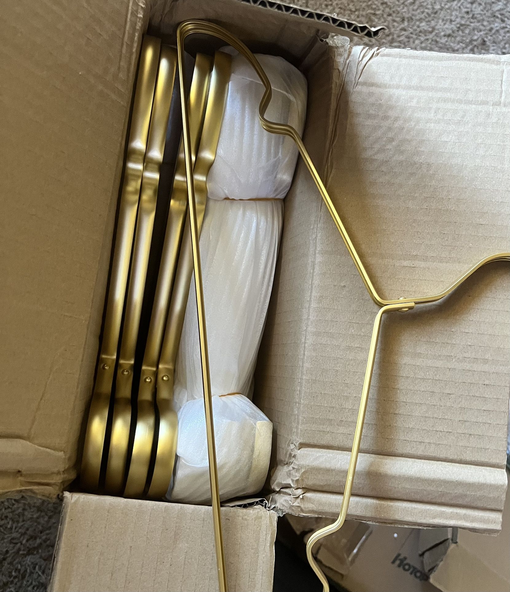 Amber Home 20 Pack Matte Gold Hangers