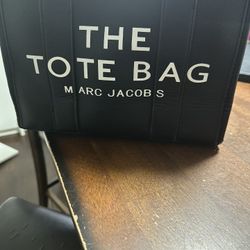 Selling Jewelry,rings,earrings,purses,necklaces,bracelets,