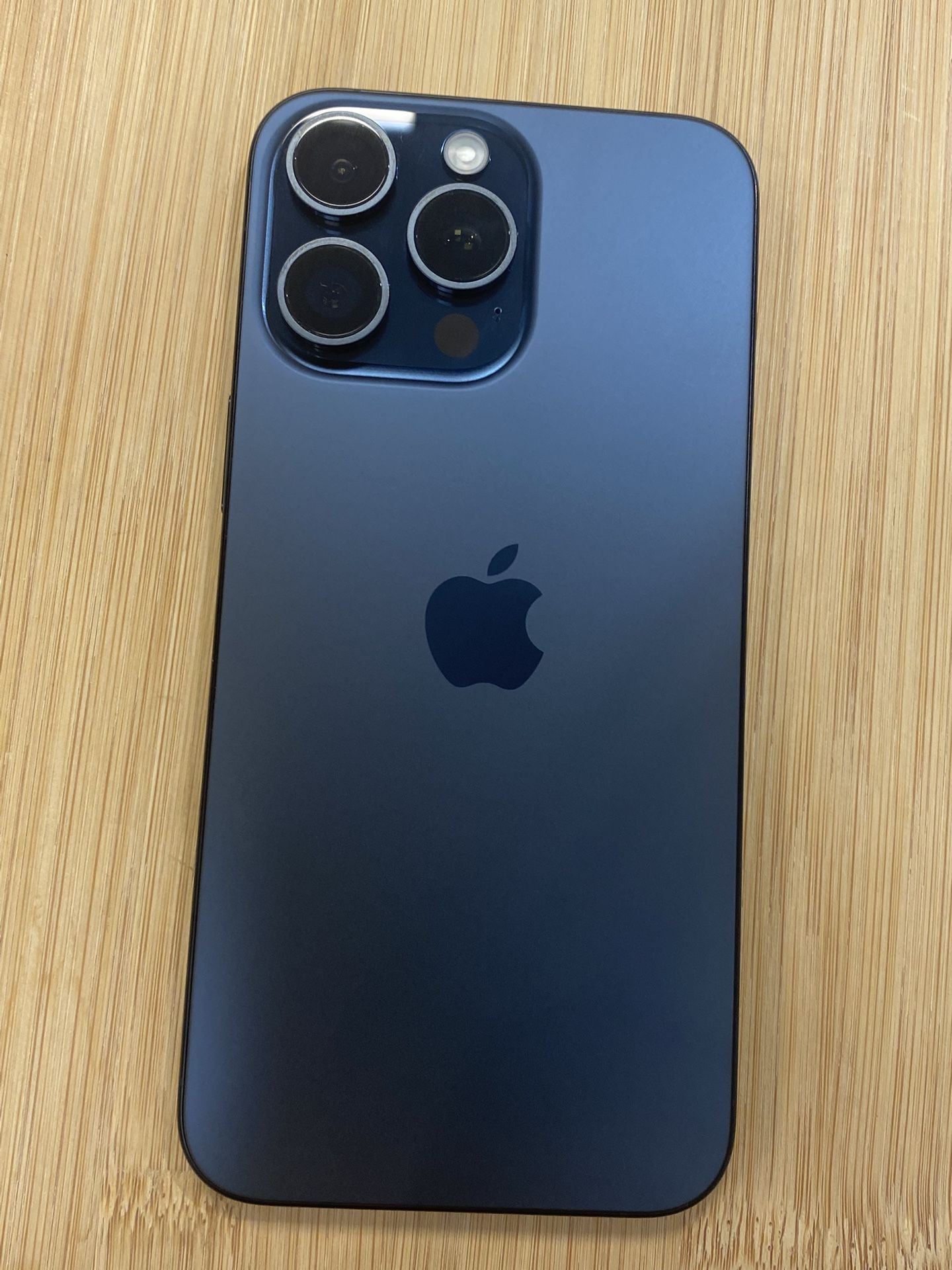 iPhone 15 Pro Max 256GB Fully Unlocked