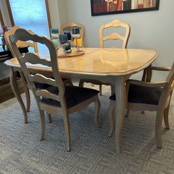 Dining Room Tables With 6 Chairs