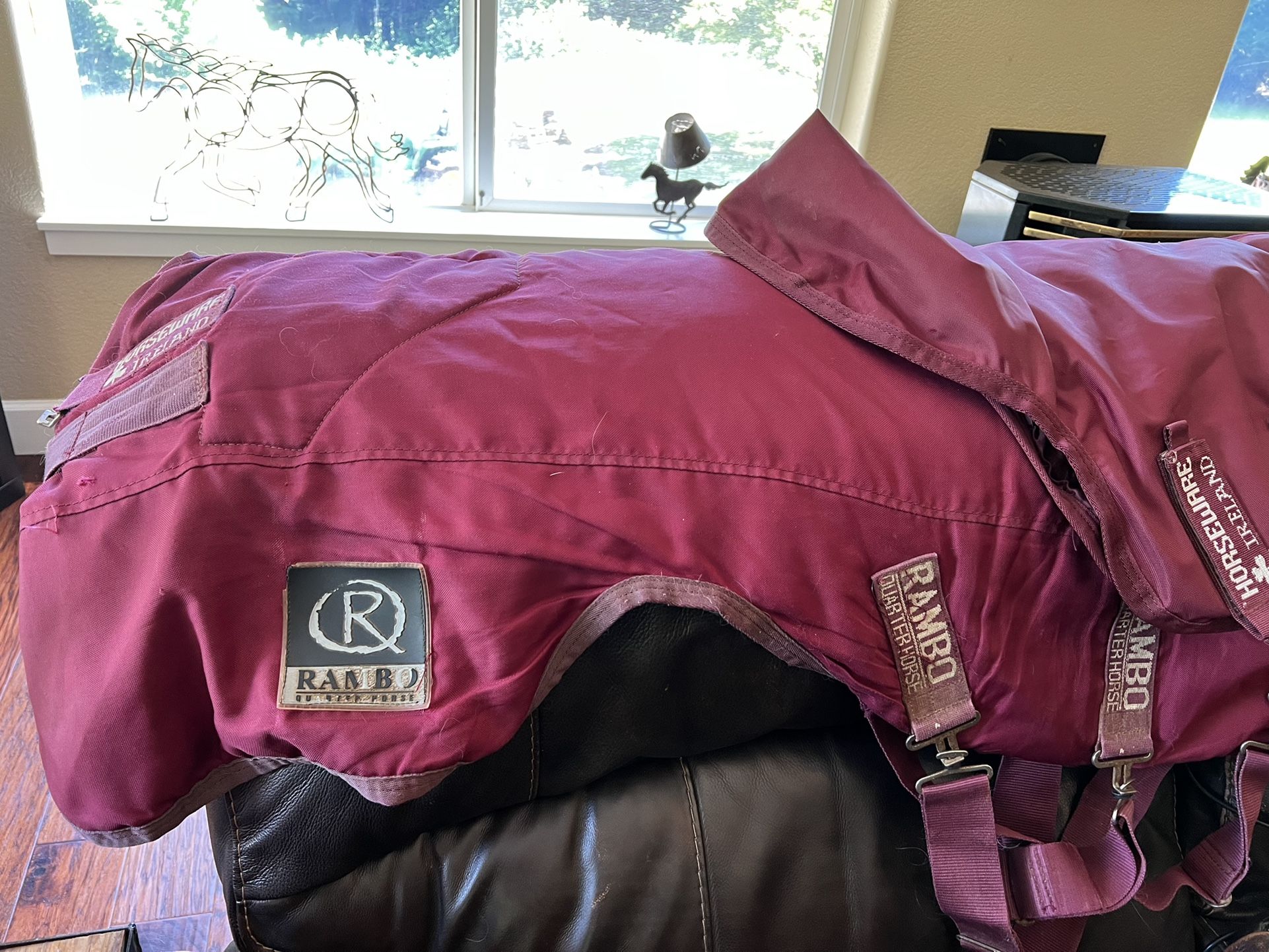 Rambo Horse Turnout Blanket Sz. 72 Maroon