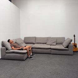50% OFF 🔥 4pc Cloud Couch (Lounge) - Good as new - Can Deliver - Modular Sectional