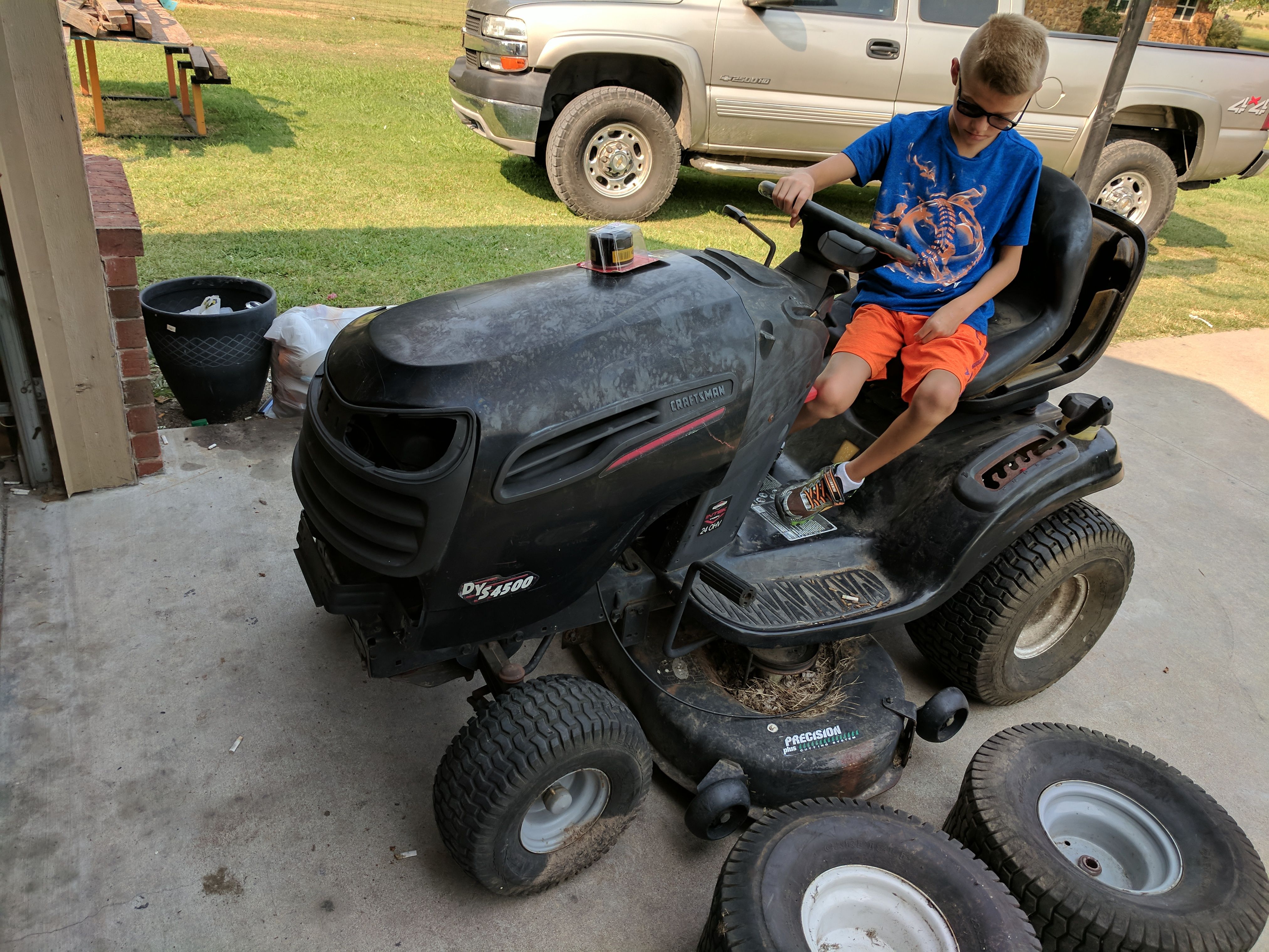 Craftsman riding mower dys 4500