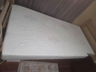 Twin mattress